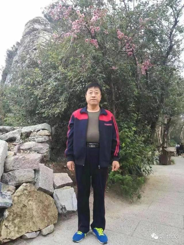 吳人民｜_園中的榆樹