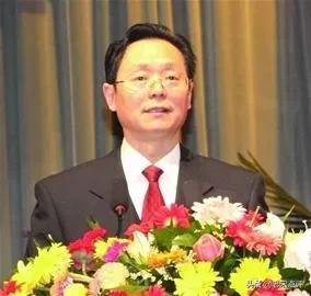 月2日，12人被查，涉及2名副廳級領(lǐng)導(dǎo)"