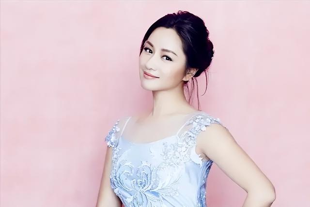 “三湘美女”真的多！這10位湖南籍女星，個個膚白貌美，楚楚動人