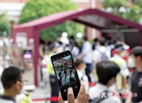 臨考前，這位考生所在的小區(qū)突然封控了……