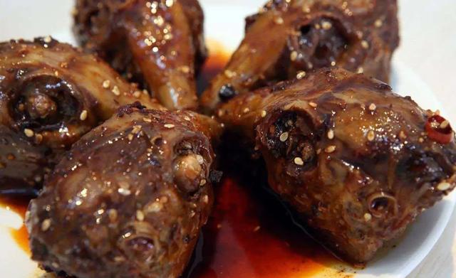 吃草就長(zhǎng)肉，繁殖能力驚人，為什么兔肉沒(méi)有成為人類的主要肉類？