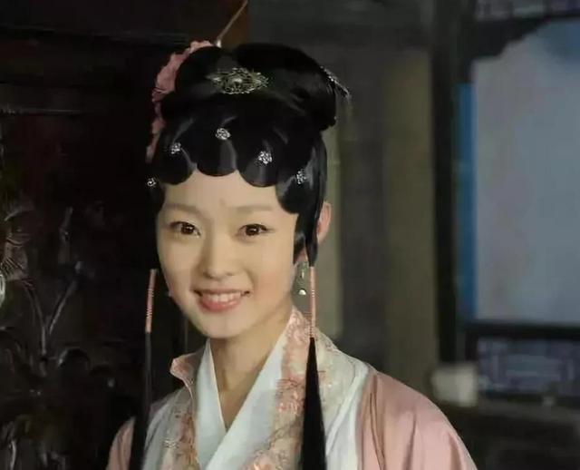 低調(diào)女演員宋軼：16歲考入中戲，名字常被認(rèn)錯(cuò)，配角多年終成功