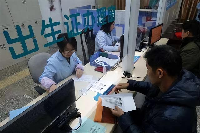 給娃取個(gè)好聽的名字不容易，父母拿捏好3方面，取名好聽又實(shí)用