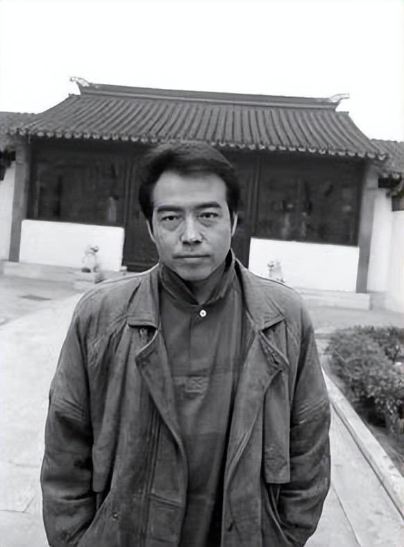 名門痞女洪晃：豪言女人要睡五個男人才夠本，如今已有四次婚姻