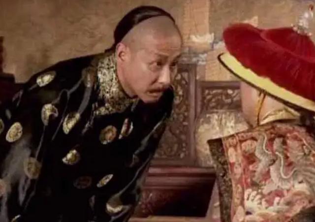康熙拿出弘歷生辰八字，相士：女必為娼、男必為皇，后來字字應(yīng)驗(yàn)
