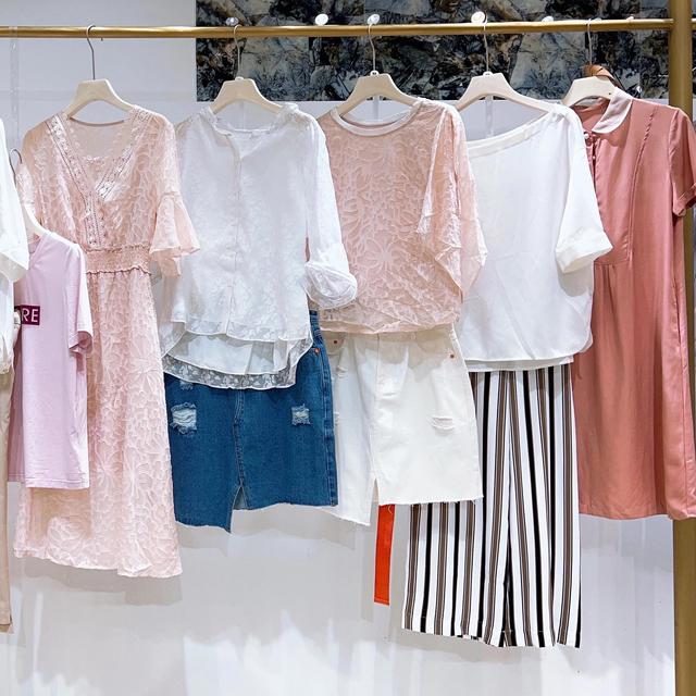 品牌女裝店賺錢嗎品牌折扣店適合什么