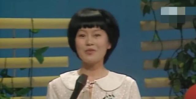 中專文憑進央視，離婚后獨自帶娃，二婚嫁普通人，鞠萍過得好嗎