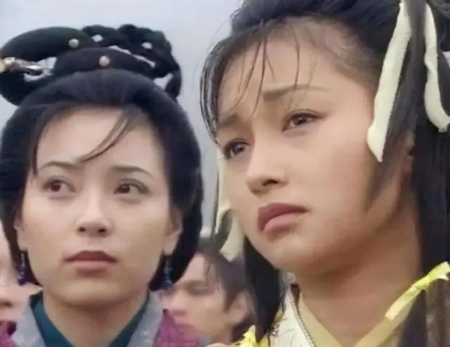 金庸給女子取名時，喜歡用單字，古龍喜歡用疊字，怎么取都好聽