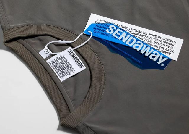 用字體玩出來的服裝品牌