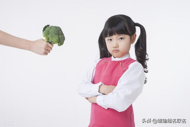 詩(shī)經(jīng)中的寶寶小名，具有濃濃的古風(fēng)韻味，清新唯美，文雅又大氣