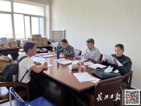 全文曝光！武漢大學(xué)生6000字長文，在朋友圈被怒贊……