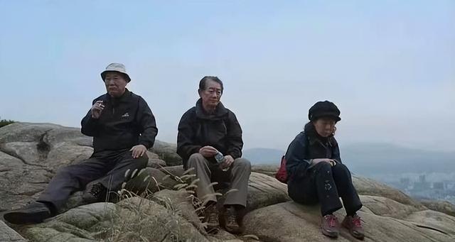 事實證明，與朋友關(guān)系再好，也要牢記這3條社交“潛規(guī)則”