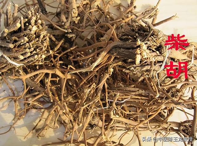 上熱下寒，引火湯能解決？并不是！這兩類人用了反會加重上火癥狀