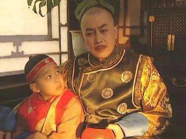 康熙拿出弘歷生辰八字，相士：女必為娼、男必為皇，后來字字應(yīng)驗(yàn)