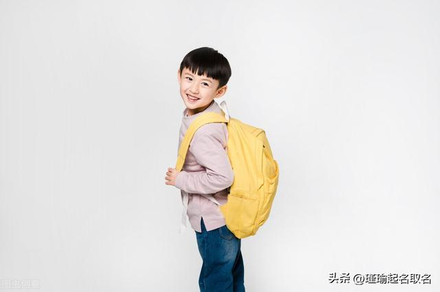 曜字取名寓意(女孩)？曜字女孩名字！