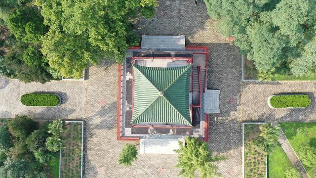 詩經(jīng)里面適合男孩取名的字山玉？詩經(jīng)中帶玉字的名字！