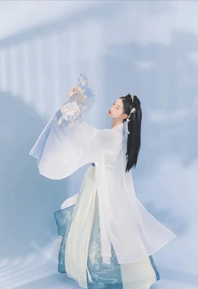 泱字取名寓意女孩？泱字取名寓意女孩子！