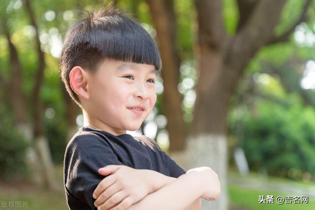 周易起名官網(wǎng)？周易起名網(wǎng)唯一官網(wǎng)免費(fèi)！