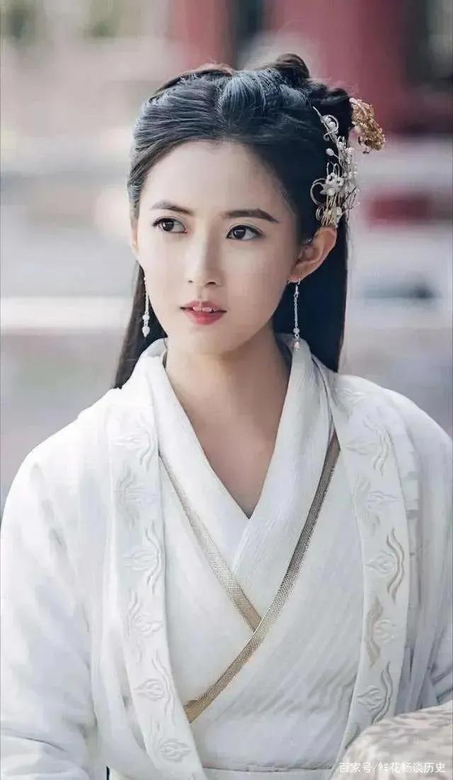 鄭姓女孩取名字大全集四個字？鄭姓女孩取名字大全集3個字！