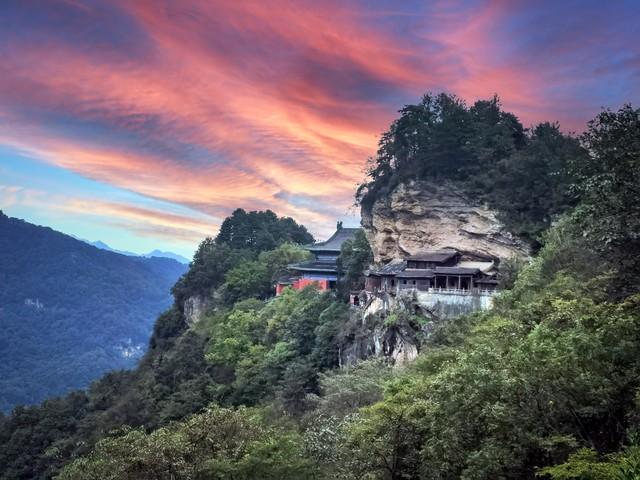 迎字五行屬什么？如何知道自己的五行屬性！