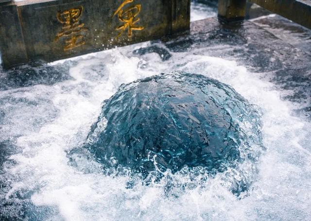 采茶非采菉,遠(yuǎn)遠(yuǎn)上層崖的意思，思無崖的意思