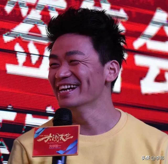 二字大寫怎么寫拼音，二字加一筆